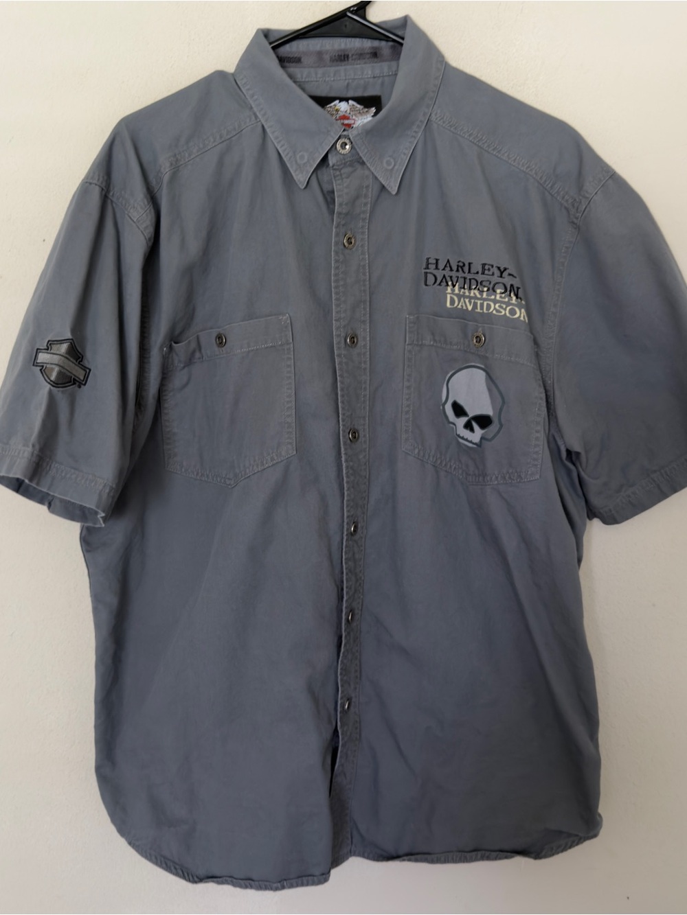 Harley-Davidson Men L Short Sleeve Button Down Gray Skull Collared Shirt Pockets